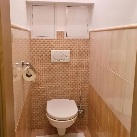 Byt S Balkonem Ve Zline * Zlín